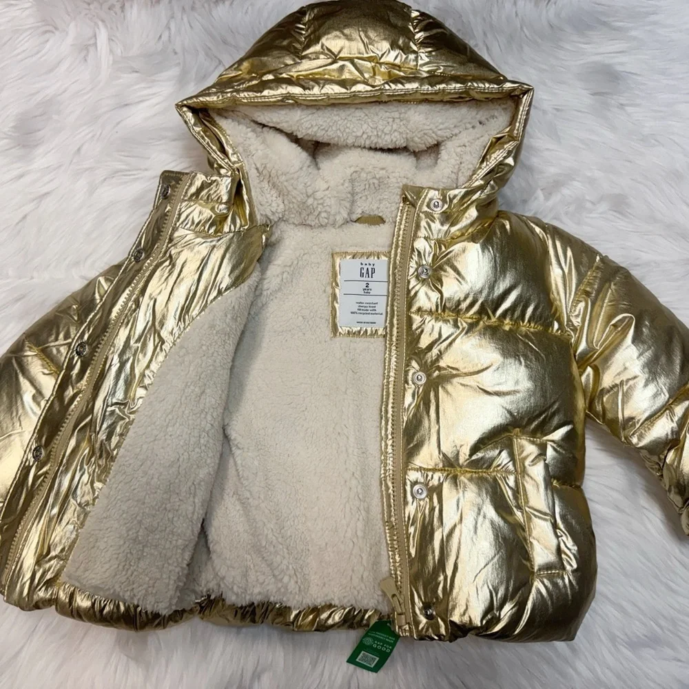GAP shiny gold